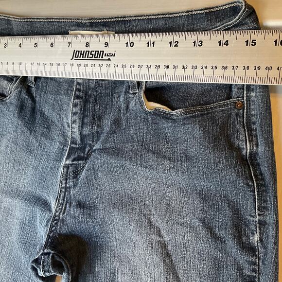 Levi’s 505 Straight Leg Women Jeans size 10M Blue W30 L32 Mid Rise Boot Cut - Picture 2 of 12